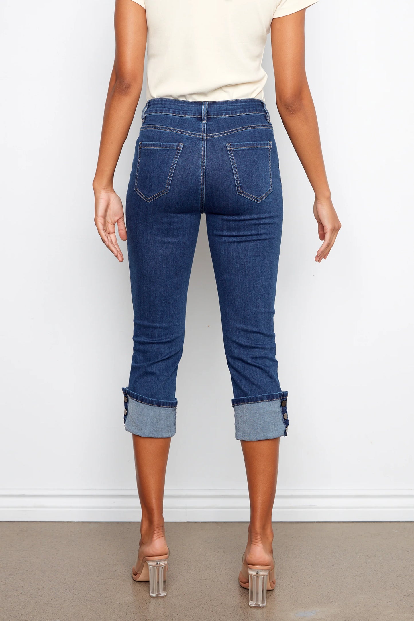 Narrow leg with cuff snap - stretch jeans