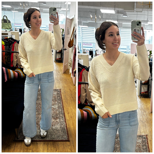 V-neck sweater in Oatmeal