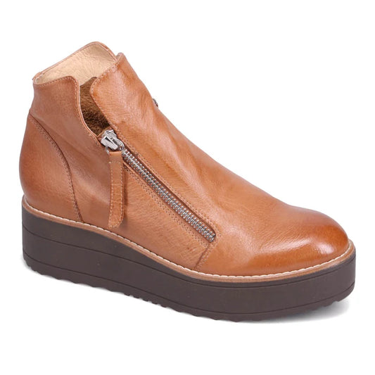 Nene Wedge Boot - Cognac Leather