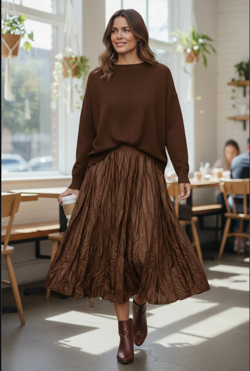 Crinkle Satin skirt in brown