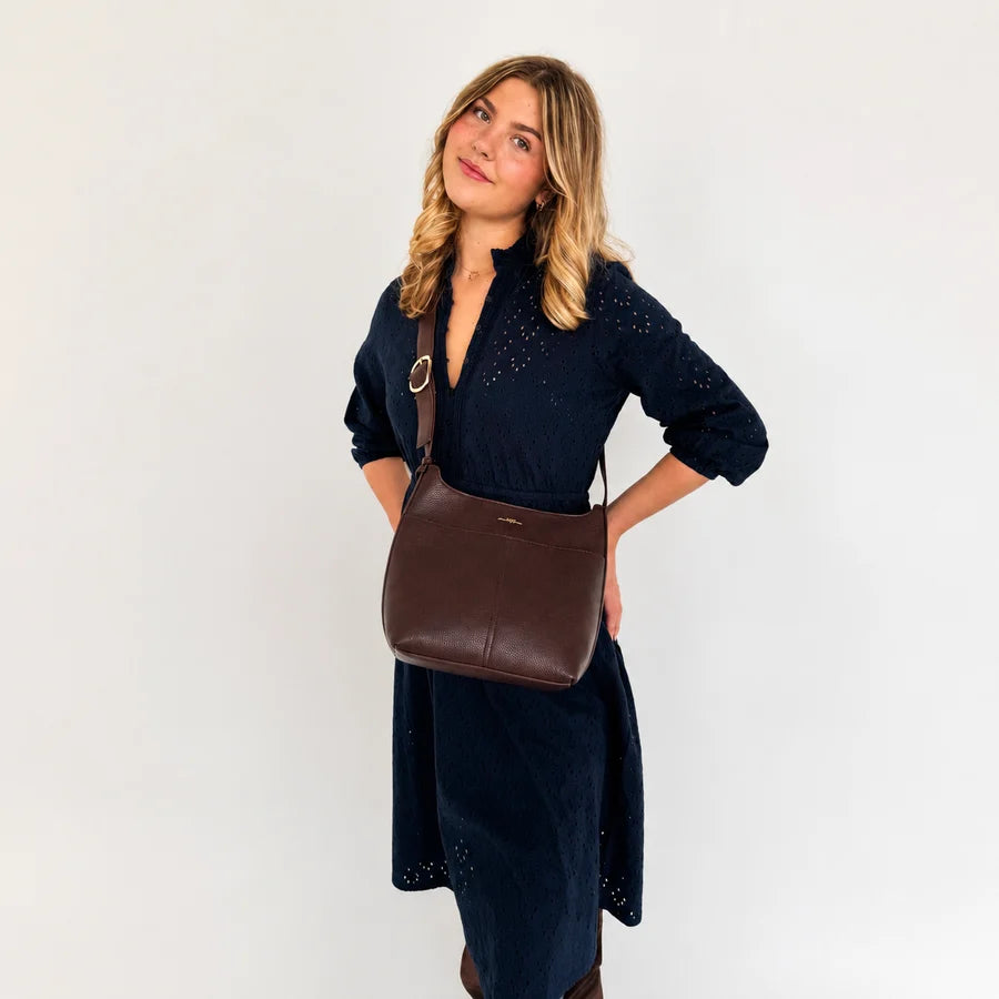 Olivia Crossbody in Brown