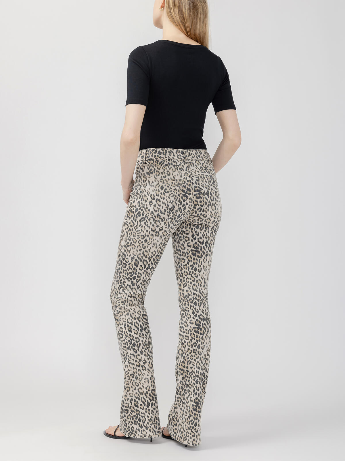 Avery Bootcut Jeans Tan Leopard