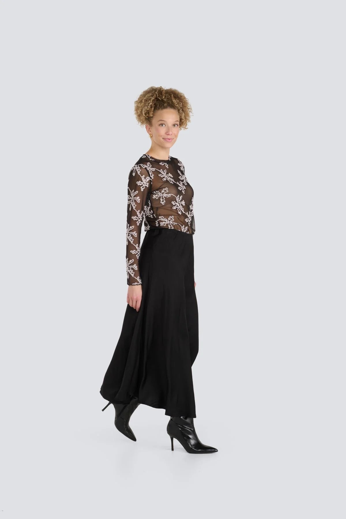 Round Neck Lace Mesh Top